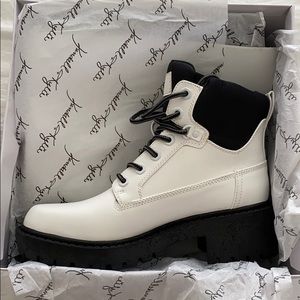 Kendall and Kylie Weston Boot